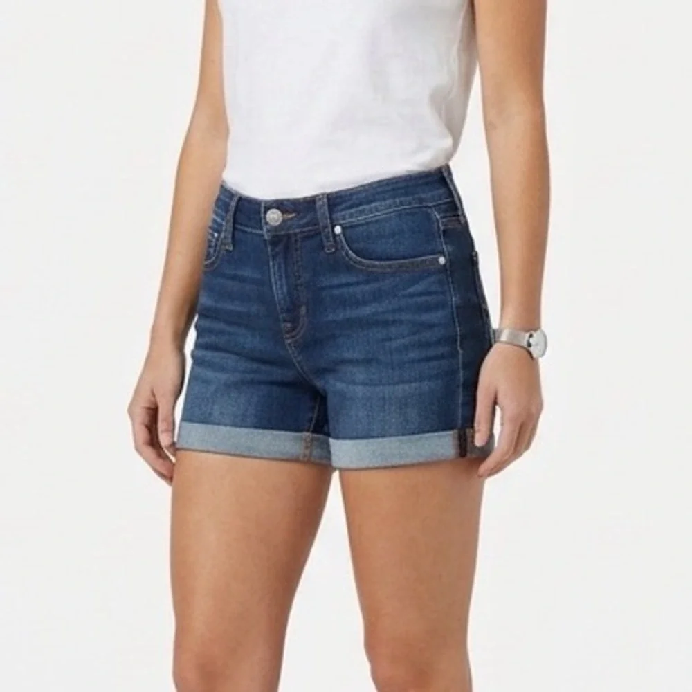 Rock & Republic Cuffed Shorts Womens 8 Blue Medium Wash Denim Cotton Frayed Hem‎